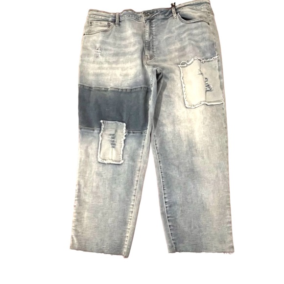 Rue 21 Distressed Patchwork Crops/44x34, 42/34 and 34/34 - Picture 2 of 5